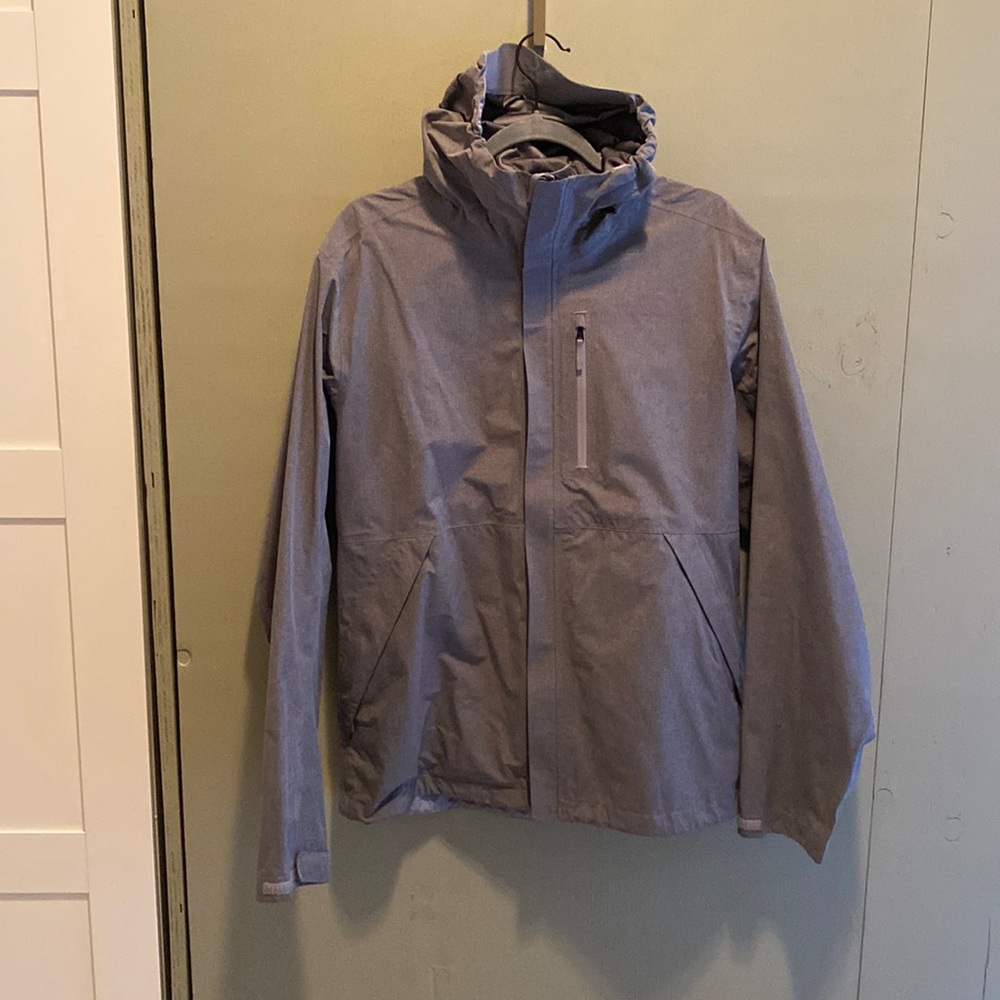 MEN’S The North Face Windbreaker/ Rain Jacket